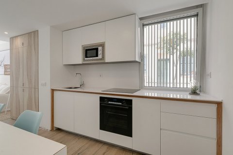 Apartment for sale in Barcelona, Spain 2 bedrooms, 154 sq.m. No. 49804 - photo 8
