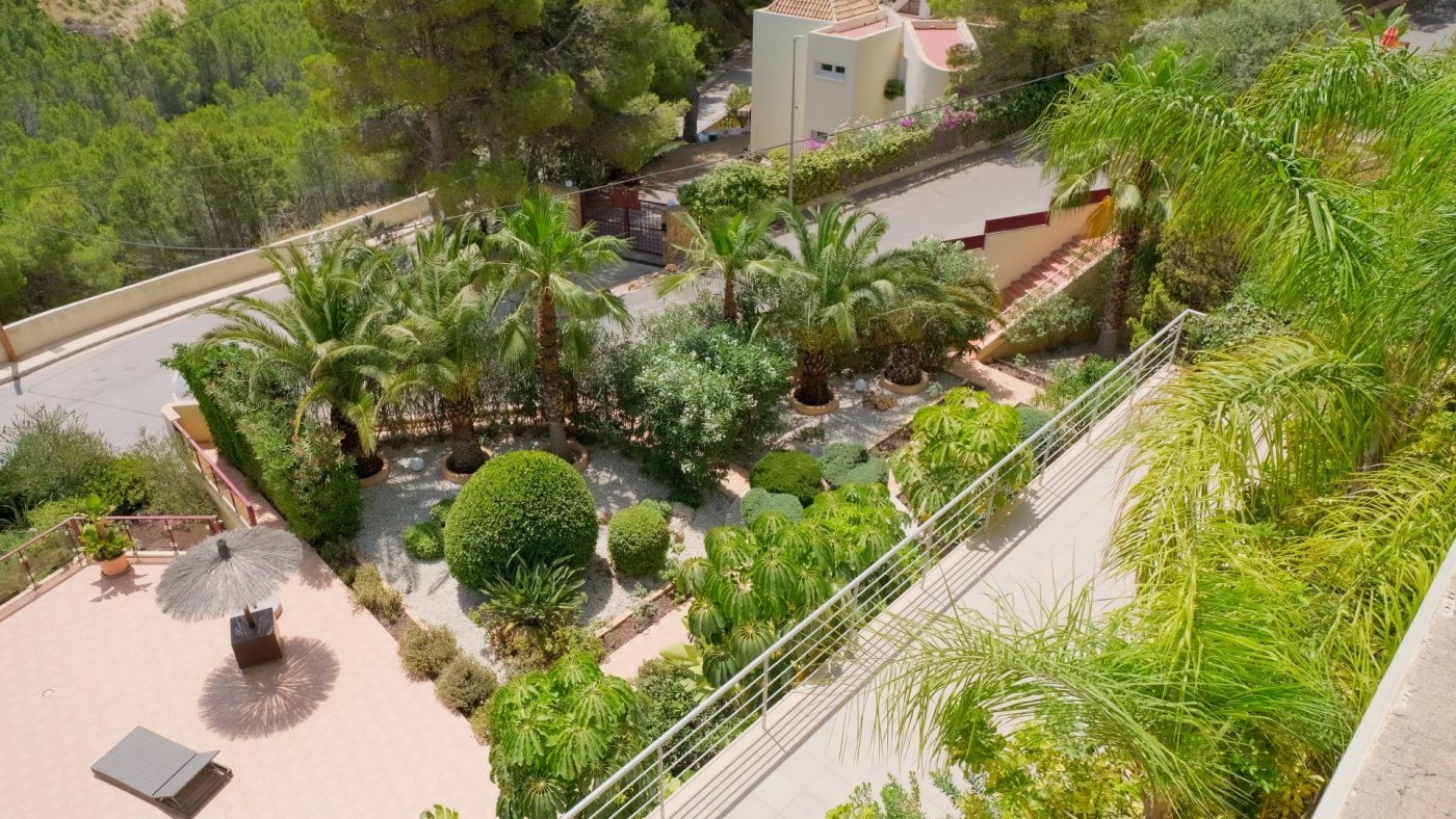 Villa in Altea La Vella, Alicante, Spain 5 bedrooms, 1900 sq.m. No. 50715