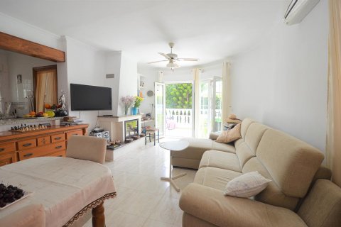 Villa for sale Cabo Roig, Alicante, Spain 3 bedrooms, 100 sq.m. No. 50393 - photo 5