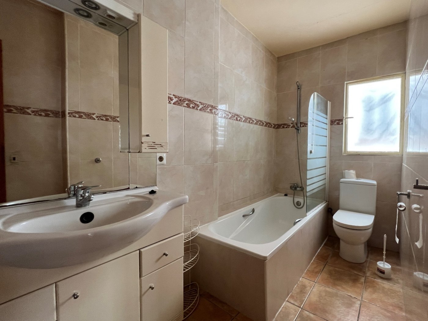 Kaupunkipientalo L'Alfàs del Pi, Alicante, Espanja 3 makuuhuonetta, 350 m2 No. 50700