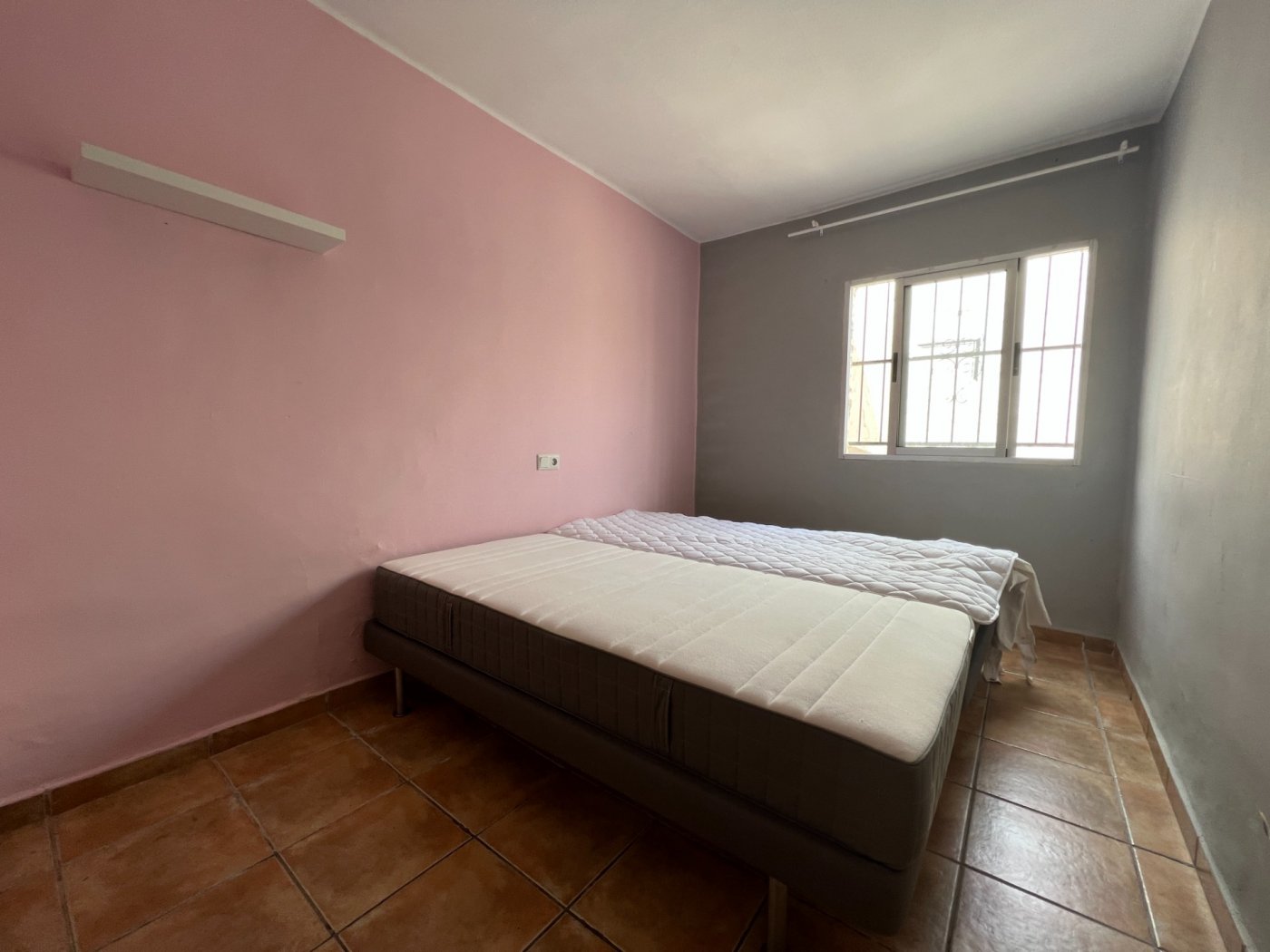Kaupunkipientalo L'Alfàs del Pi, Alicante, Espanja 3 makuuhuonetta, 350 m2 No. 50700