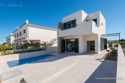 Villa for sale in Daya Nueva, Alicante, Spain 3 bedrooms, 141 sq.m. No. 9351 - photo 1