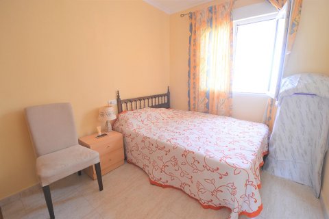 Villa for sale in Cabo Roig, Alicante, Spain 3 bedrooms, 100 sq.m. No. 50393 - photo 9