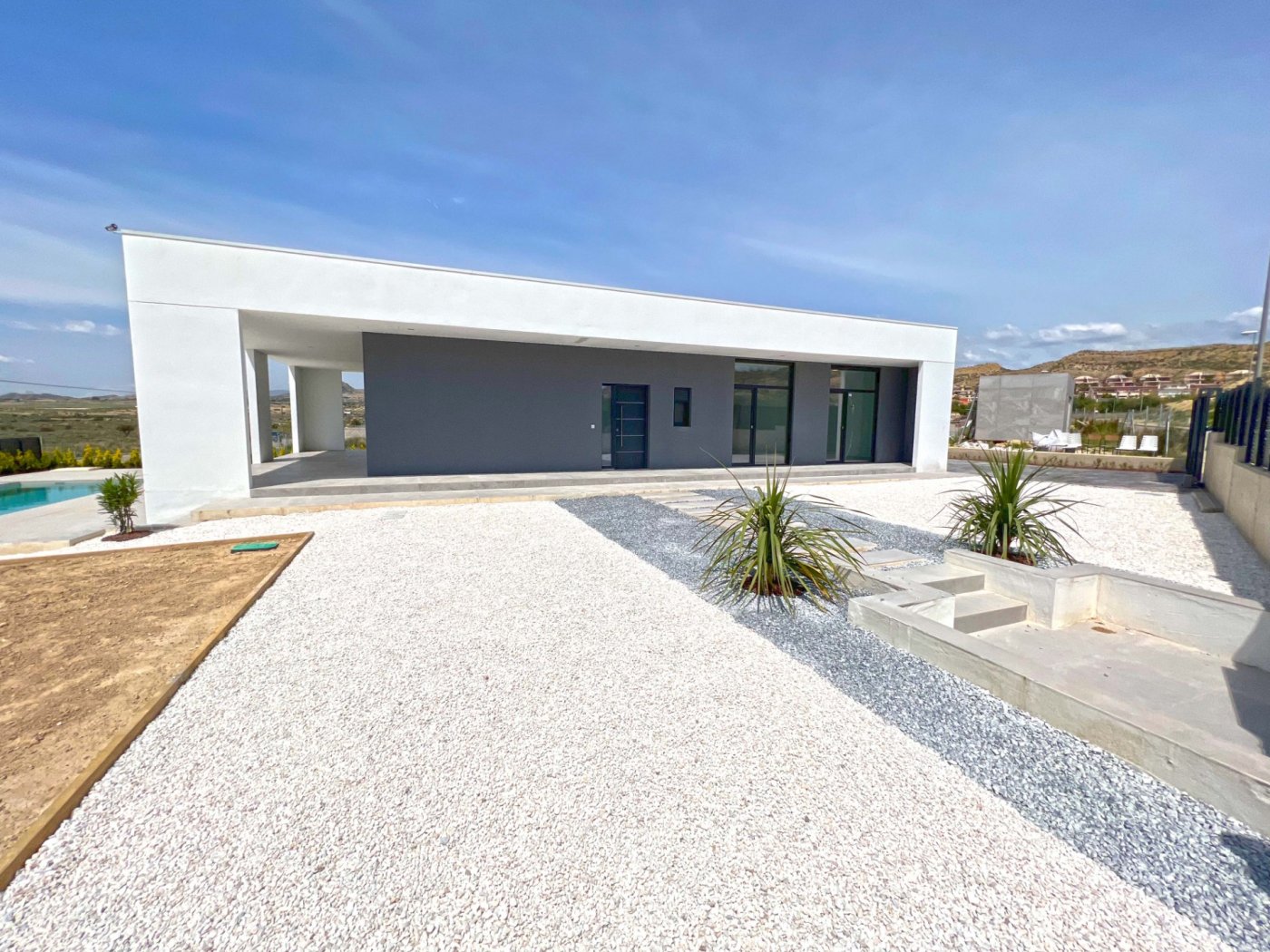 Villa a Rio Park, Alicante, Spagna 3 camere da letto, 987 mq. N° 50754