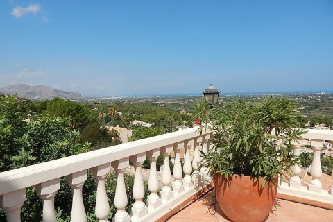 Villa for sale in Pedreguer, Alicante, Spain 5 bedrooms, 425 sq.m. No. 50217 - photo 14