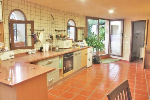 Villa for sale in La Nucia, Alicante, Spain 6 bedrooms, 450 sq.m. No. 50310 - photo 14