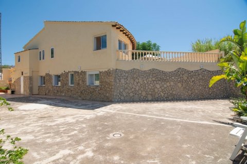 Villa for sale in Altea, Alicante, Spain 7 bedrooms, 344 sq.m. No. 50992 - photo 2