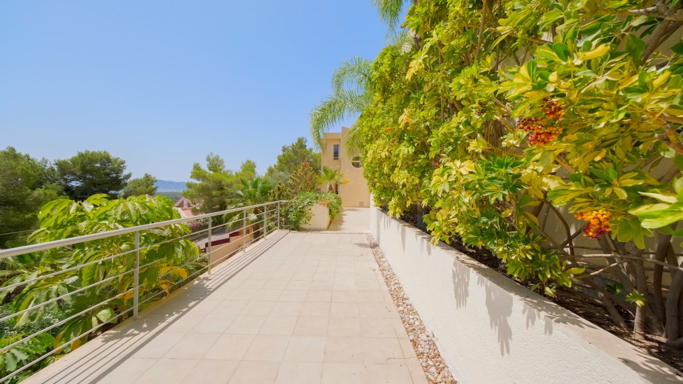 Villa in Altea La Vella, Alicante, Spain 5 bedrooms, 1900 sq.m. No. 50715