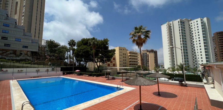 Apartment in Rincon De Loix, Alicante, Spain 4 bedrooms,  No. 50702
