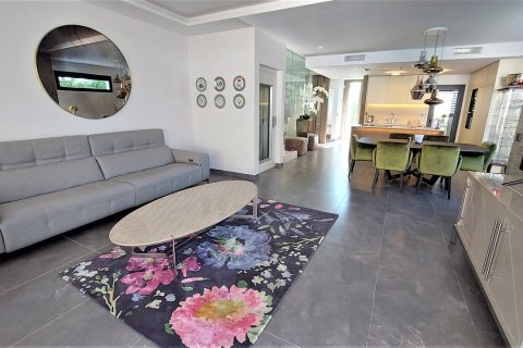 Villa for sale Marbella, Malaga, Spain 3 bedrooms, 251 sq.m. No. 49916 - photo 4