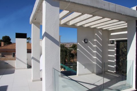 Villa for sale in El Campello, Alicante, Spain 3 bedrooms, 405 sq.m. No. 50692 - photo 21