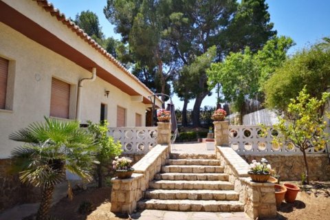House for sale in Betera, Valencia, Spain 7 bedrooms, 465 sq.m. No. 49995 - photo 3
