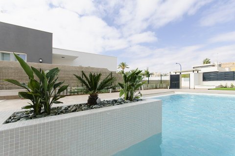 Villa for sale in Campoamor, Alicante, Spain 3 bedrooms, 157 sq.m. No. 49750 - photo 7