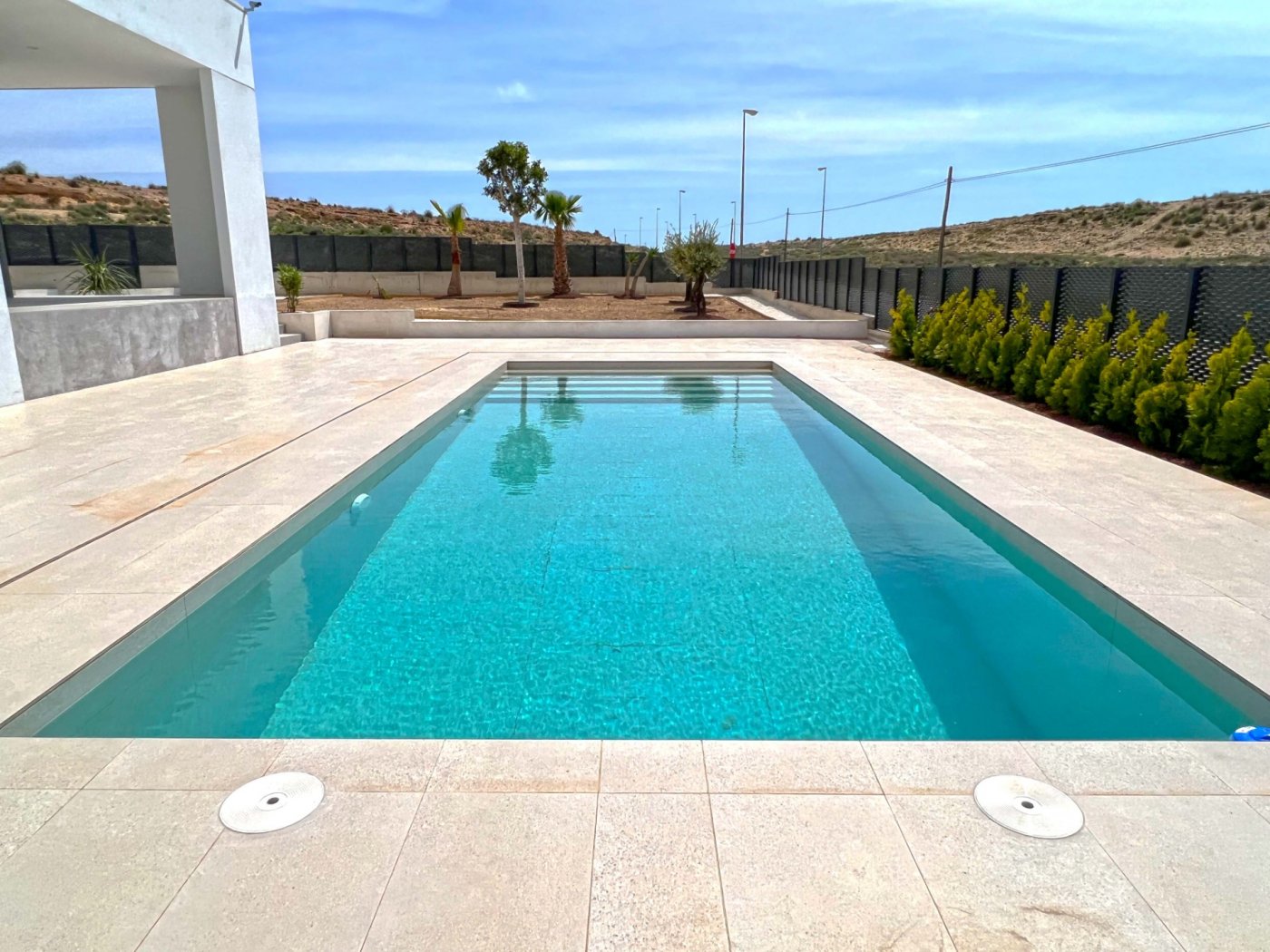 Villa a Rio Park, Alicante, Spagna 3 camere da letto, 987 mq. N° 50754
