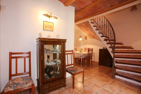 Townhouse for sale in Vall De Gallinera, Alicante, Spain 10 bedrooms, 350 sq.m. No. 49976 - photo 6