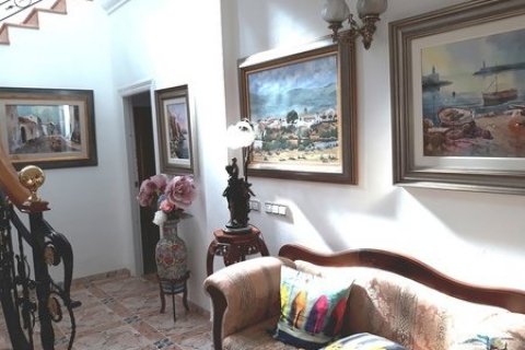 Villa for sale in Los Gallardos, Almeria, Spain 7 bedrooms, 480 sq.m. No. 50325 - photo 12