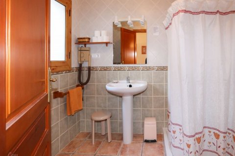 Townhouse for sale in Vall De Gallinera, Alicante, Spain 10 bedrooms, 350 sq.m. No. 49976 - photo 29
