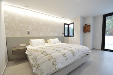 Villa for sale in Cabo Roig, Alicante, Spain 4 bedrooms, 332 sq.m. No. 50844 - photo 9