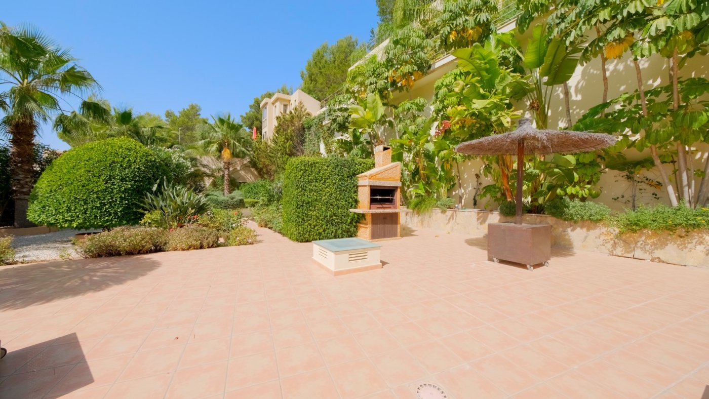 Villa in Altea La Vella, Alicante, Spain 5 bedrooms, 1900 sq.m. No. 50715