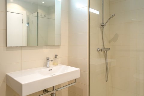 Apartment for sale in Barcelona, Spain 3 bedrooms, 97 sq.m. No. 50055 - photo 5