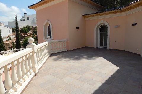 Villa for sale in Pedreguer, Alicante, Spain 5 bedrooms, 425 sq.m. No. 50217 - photo 11