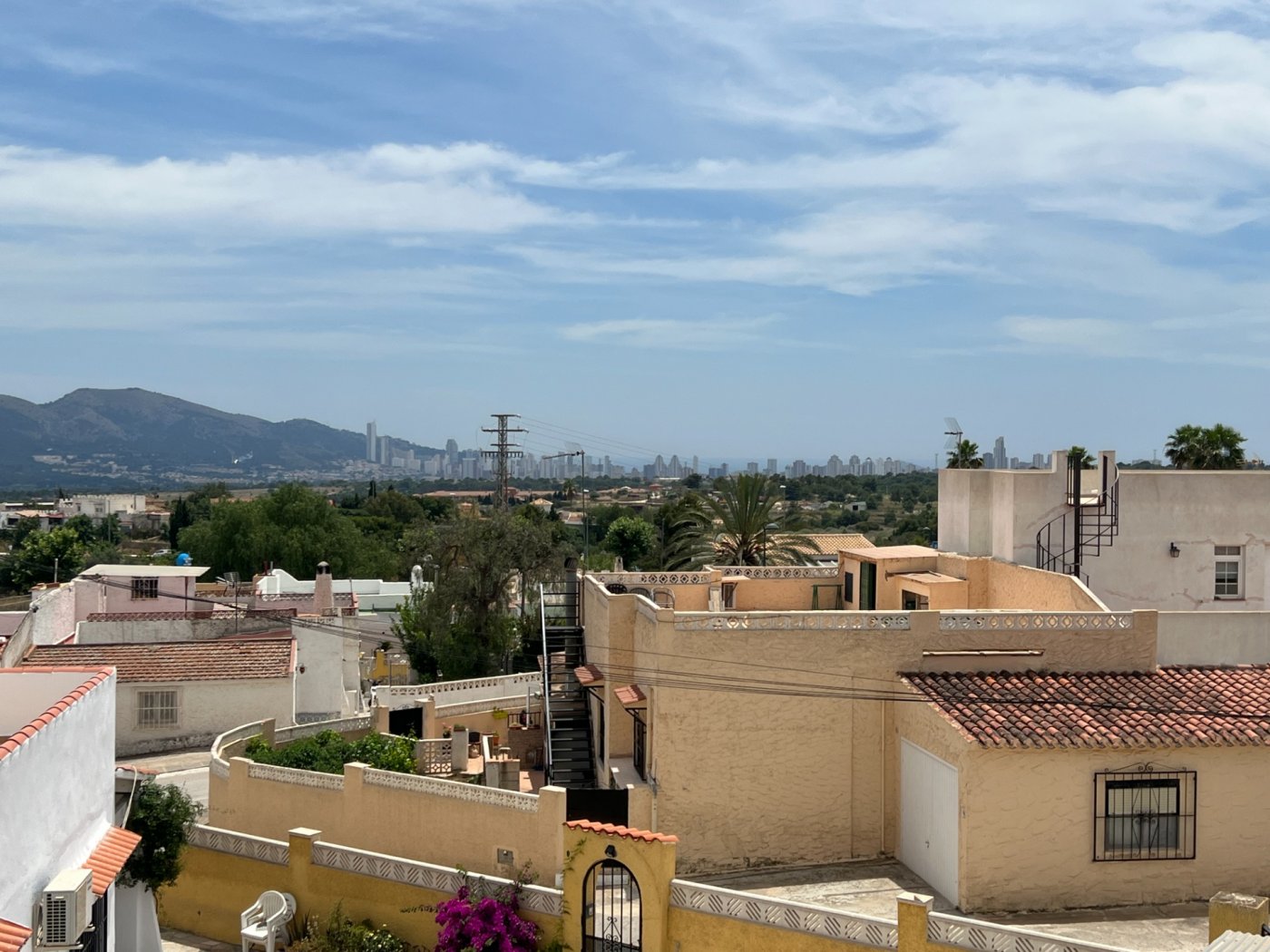 Kaupunkipientalo L'Alfàs del Pi, Alicante, Espanja 3 makuuhuonetta, 350 m2 No. 50700