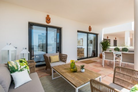 Apartment for sale in Estepona, Malaga, Spain 2 bedrooms, 85 sq.m. No. 50039 - photo 2