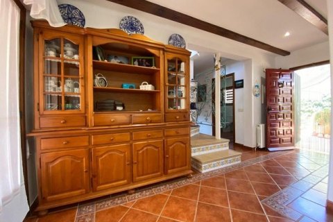 Villa for sale in Calpe, Alicante, Spain 4 bedrooms, 280 sq.m. No. 51865 - photo 8