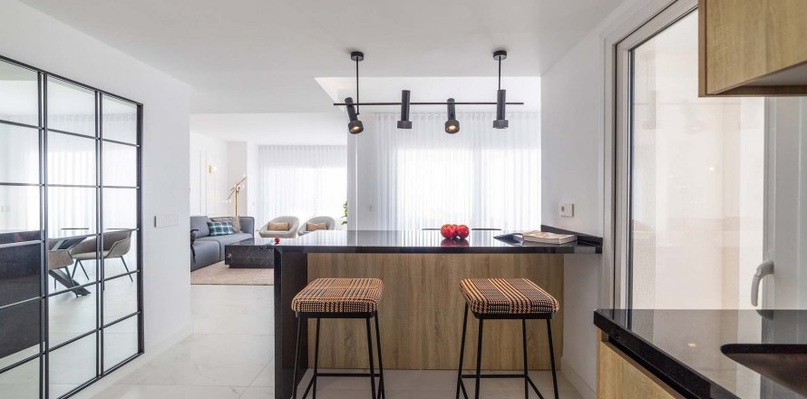 Apartment in Posidonia, Punta Prima, Alicante, Spa, 2 bedrooms, 89 sq.m. No. 51451