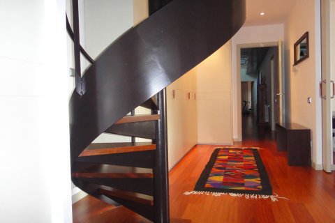 Villa for sale Sant Vicenc De Montalt, Barcelona, Spain 7 bedrooms, 900 sq.m. No. 51906 - photo 19