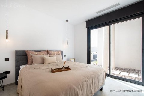 Villa for sale in Ciudad Quesada, Alicante, Spain 4 bedrooms, 250 sq.m. No. 51401 - photo 15
