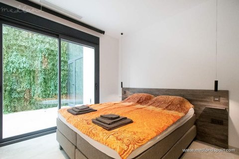 Villa for sale in Ciudad Quesada, Alicante, Spain 5 bedrooms, 252 sq.m. No. 51400 - photo 14