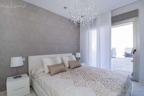 Apartment for sale in Punta Prima, Menorca, Spain 3 bedrooms, 84 sq.m. No. 52452 - photo 5