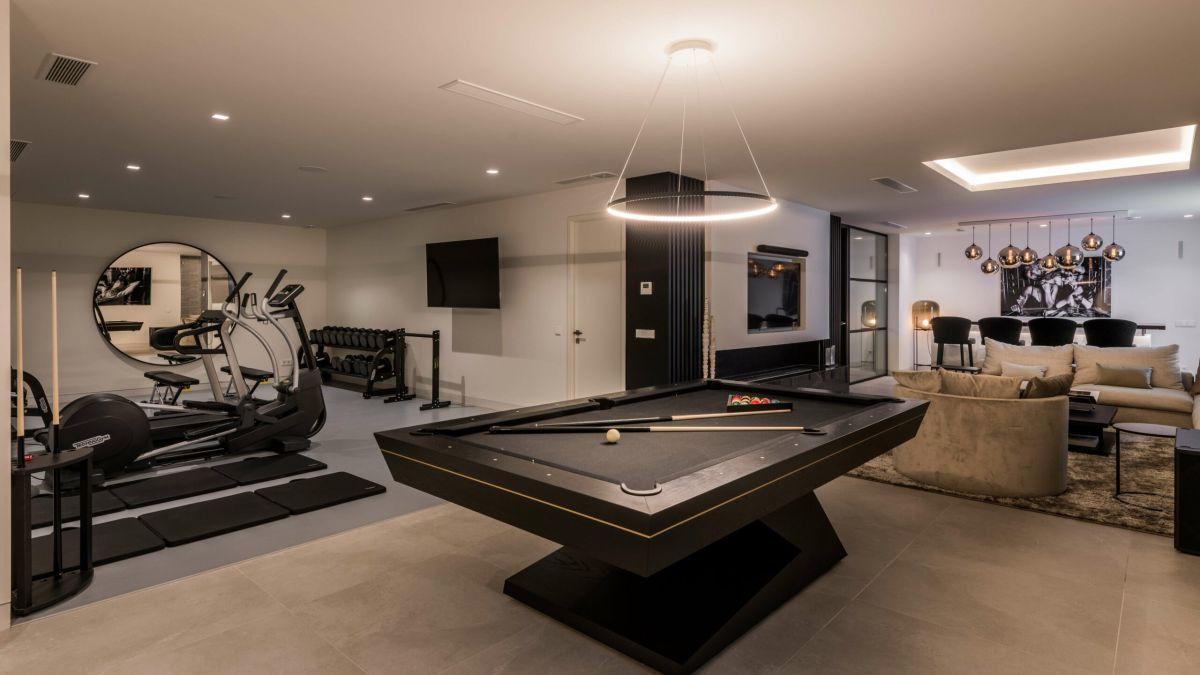 Villa in La Alqueria-El Paraíso, Malaga, Spanien 7 Schlafzimmer, 842 m2 Nr. 53413