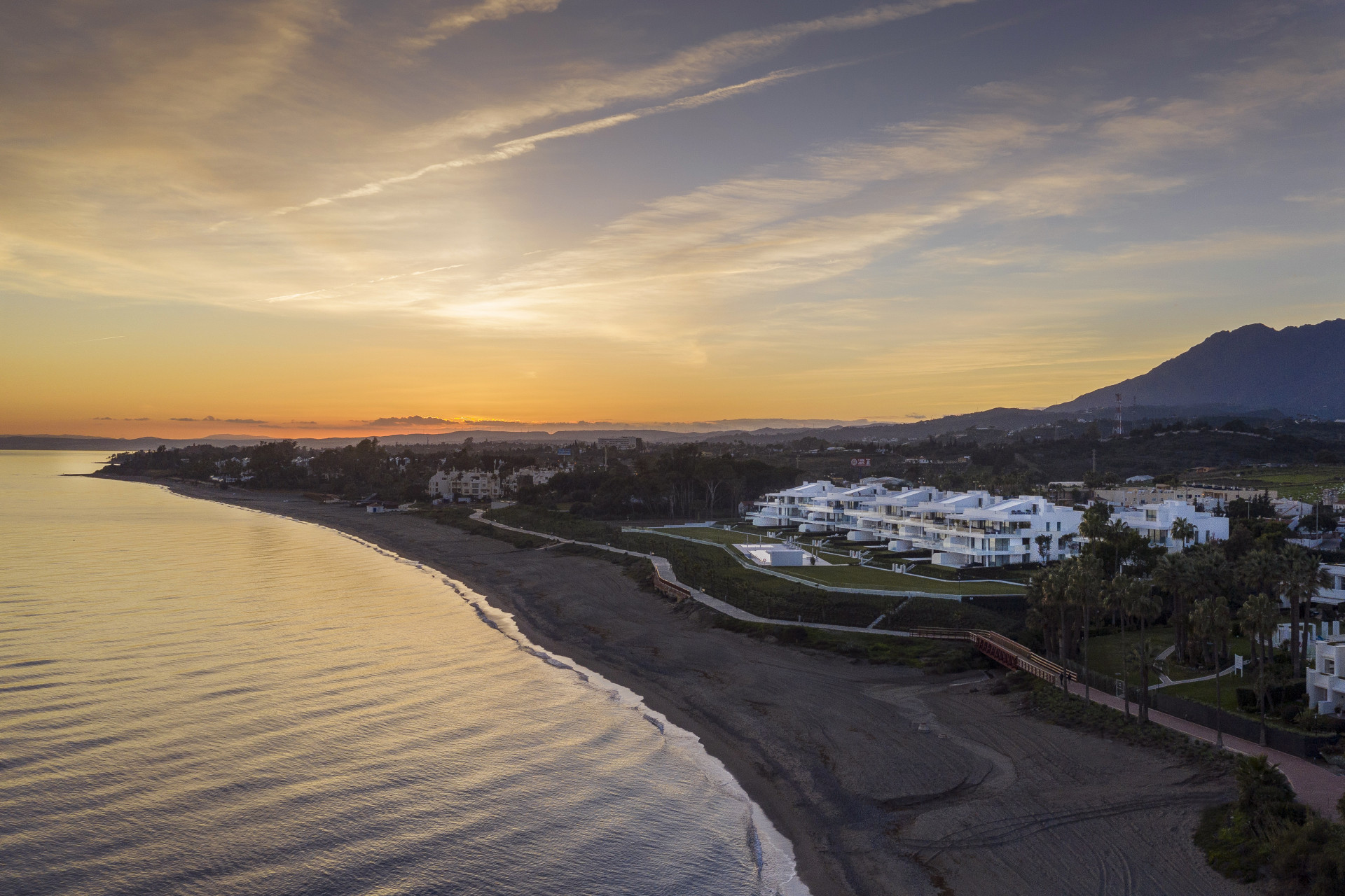 Apartament w Estepona, Malaga, Hiszpania 4 sypialnie, 300 mkw. nr 53525