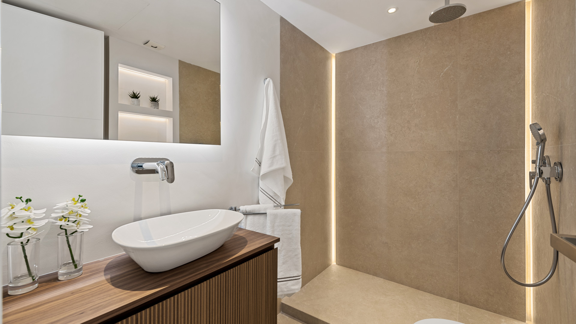 Dzīvoklis Marbella Golden Mile, Malaga, Spānijā 3 istabas, 138 m2 Nr. 53528