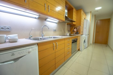 Apartment for sale in Salou, Tarragona, Spain 3 bedrooms, 115 sq.m. No. 53617 - photo 26