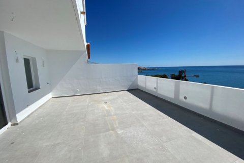 Penthouse for sale in Estepona, Malaga, Spain 3 bedrooms, 151 sq.m. No. 53392 - photo 1