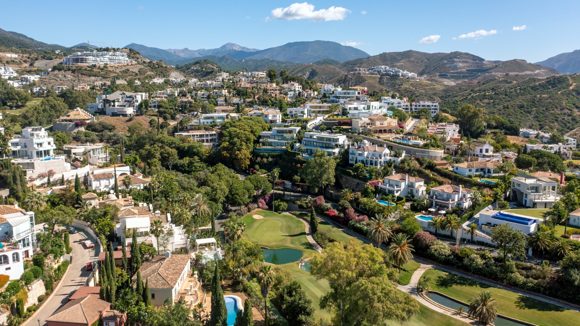 Huvila El Herrojo, Malaga, Espanja 6 makuuhuonetta, 579 m2 No. 53578