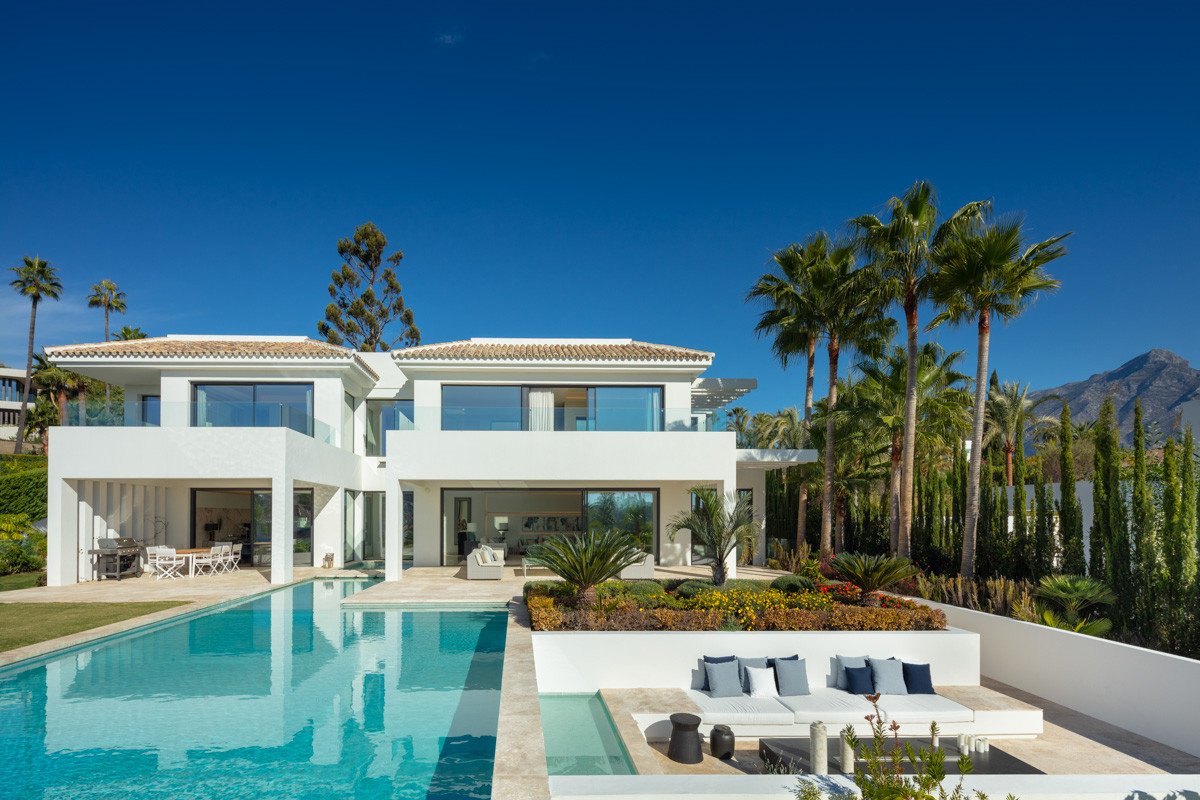 Villa i Nueva Andalucia, Malaga, Spanien 6 sovrum, 921 kvm. Nr. 53555