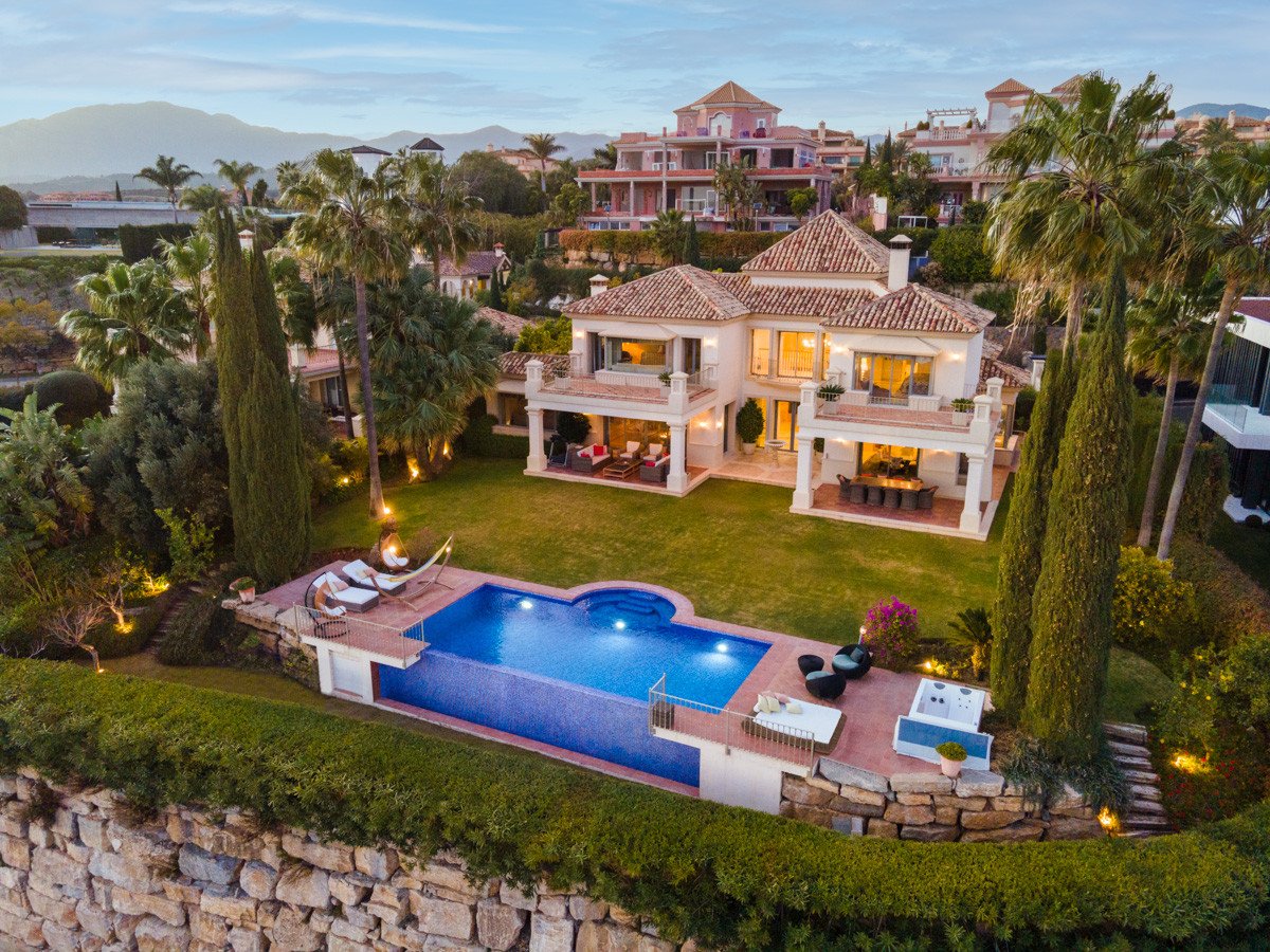 Huvila Benahavis, Malaga, Espanja 5 makuuhuonetta, 530 m2 No. 53497