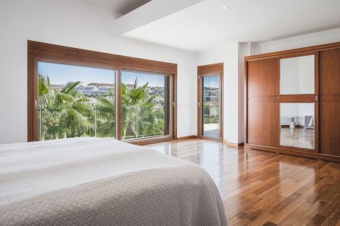 Villa for sale in Benahavis, Malaga, Spain 5 bedrooms, 555 sq.m. No. 53412 - photo 22