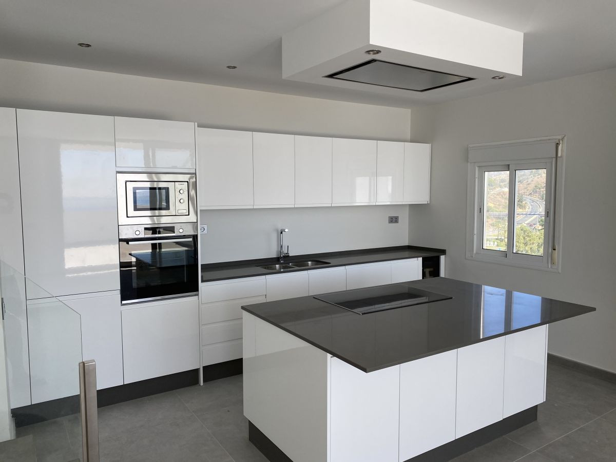 Penthouse in Estepona, Malaga, Spain 3 bedrooms, 139 sq.m. No. 53391
