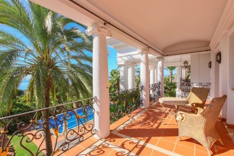 Villa for sale in Marbella Golden Mile, Malaga, Spain 5 bedrooms, 1130 sq.m. No. 53454 - photo 15