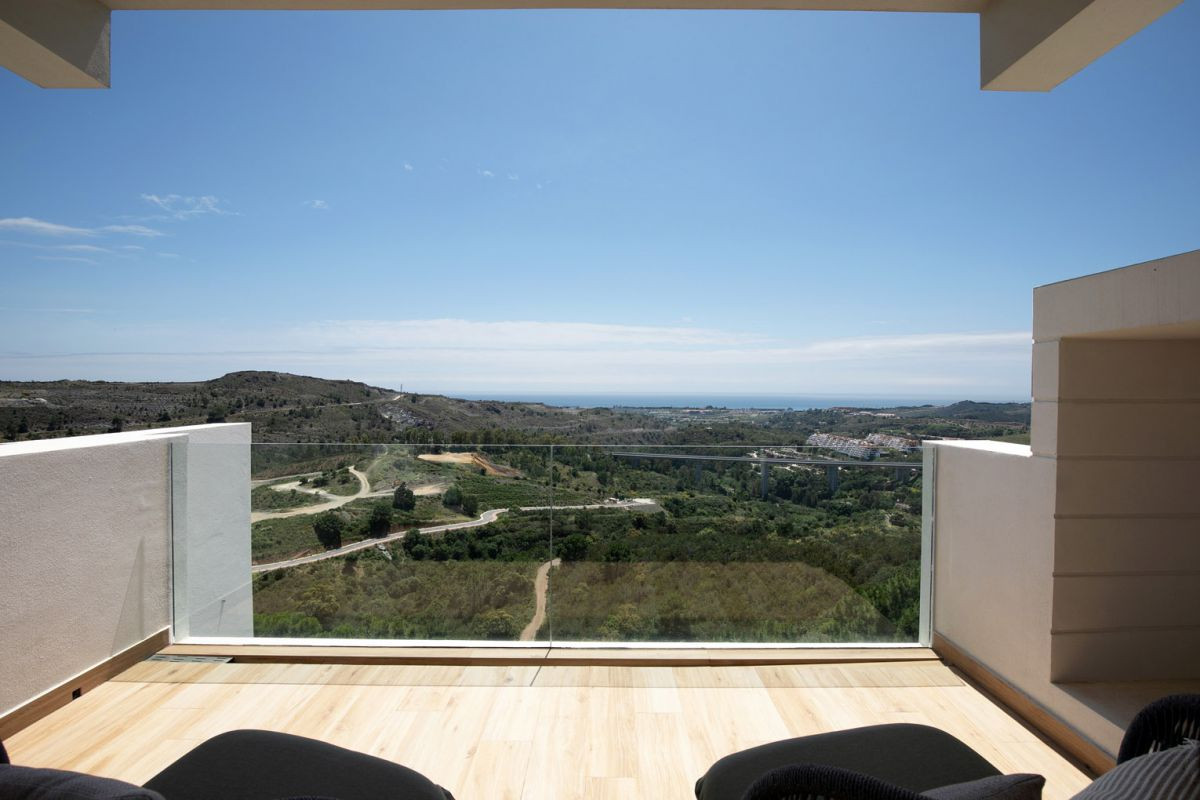 Kattohuoneisto Benahavis, Malaga, Espanja 4 makuuhuonetta, 376 m2 No. 53411