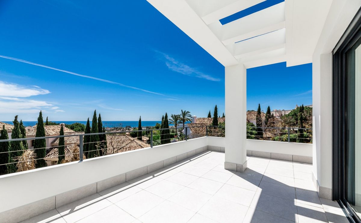 Villa i Benahavis, Malaga, Spanien 5 sovrum, 520 kvm. Nr. 53478