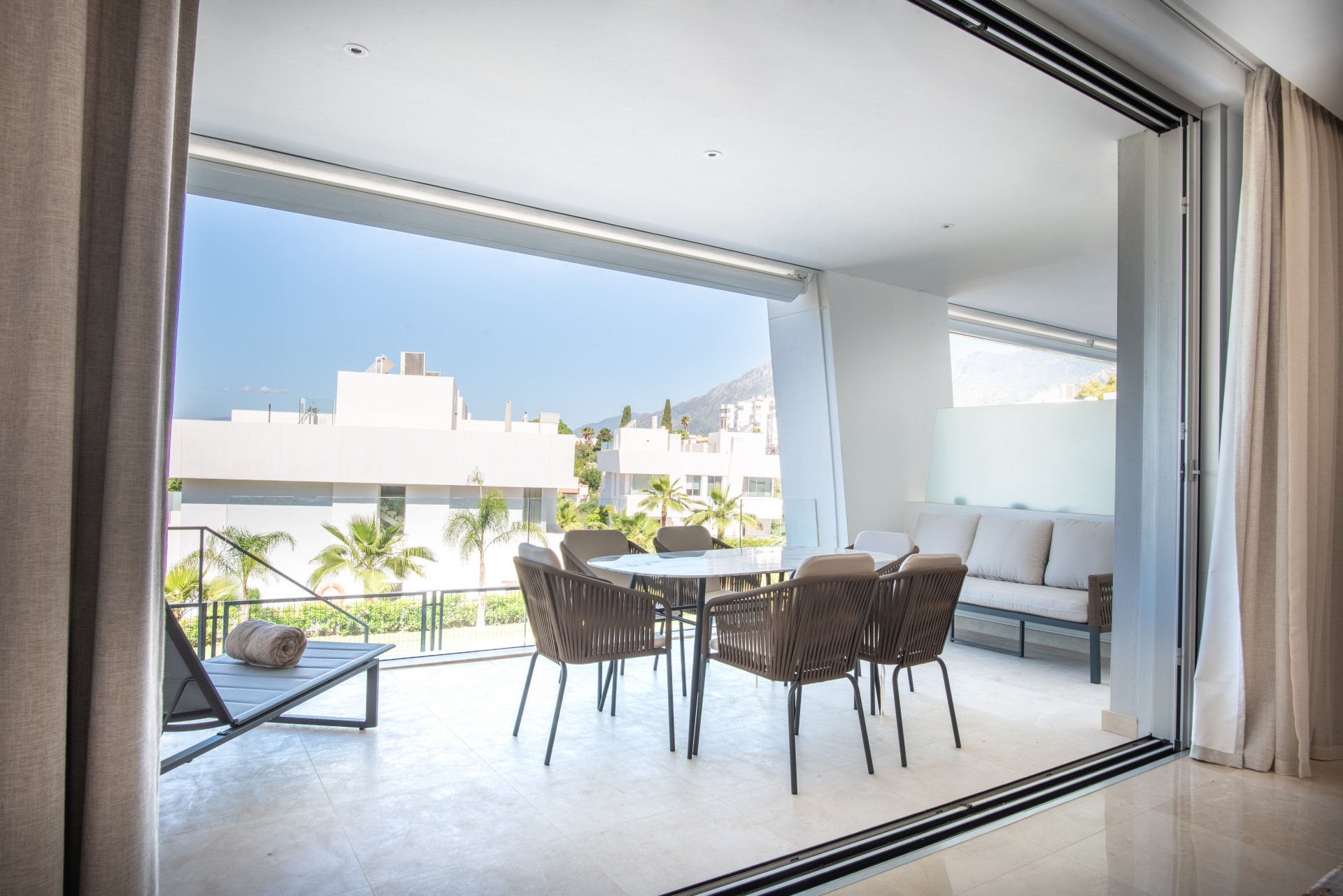 Radhus i Rio Real, Malaga, Spanien 4 sovrum, 170 kvm. Nr. 53522