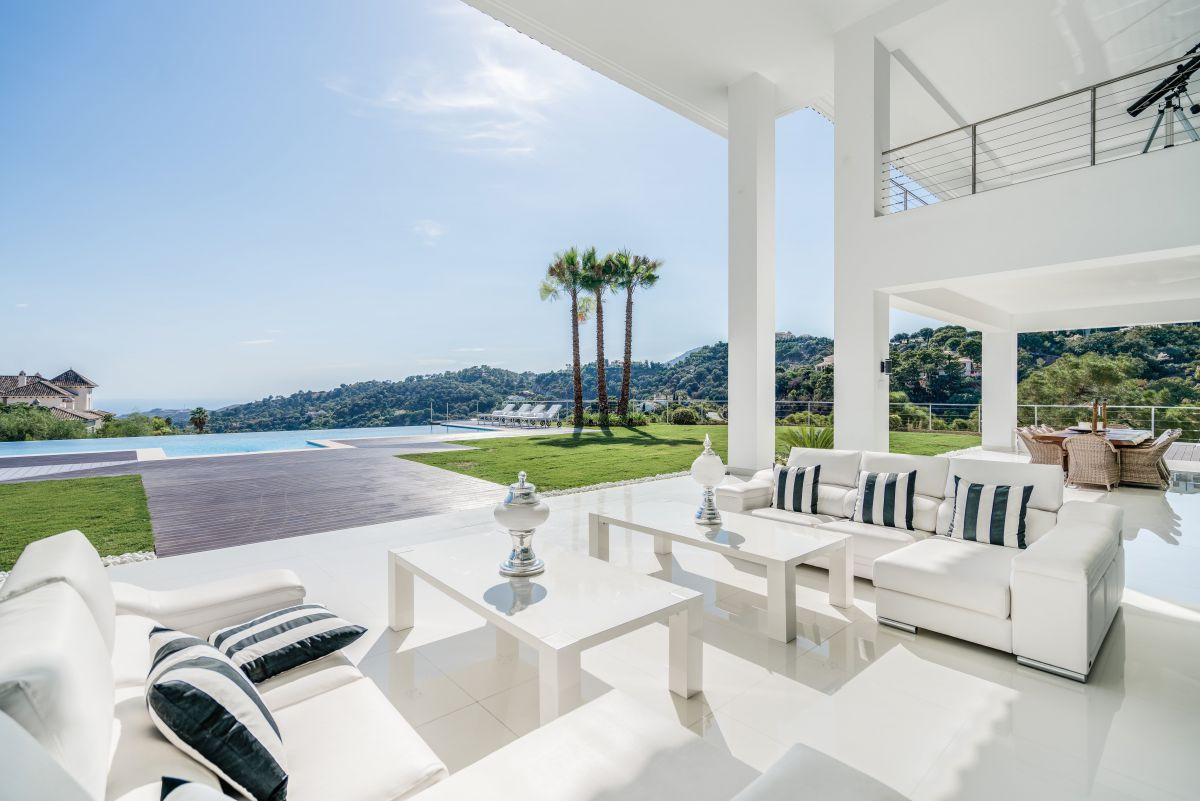 Villa i La Perla-Torremuelle, Malaga, Spanien 8 sovrum, 2500 kvm. Nr. 53369