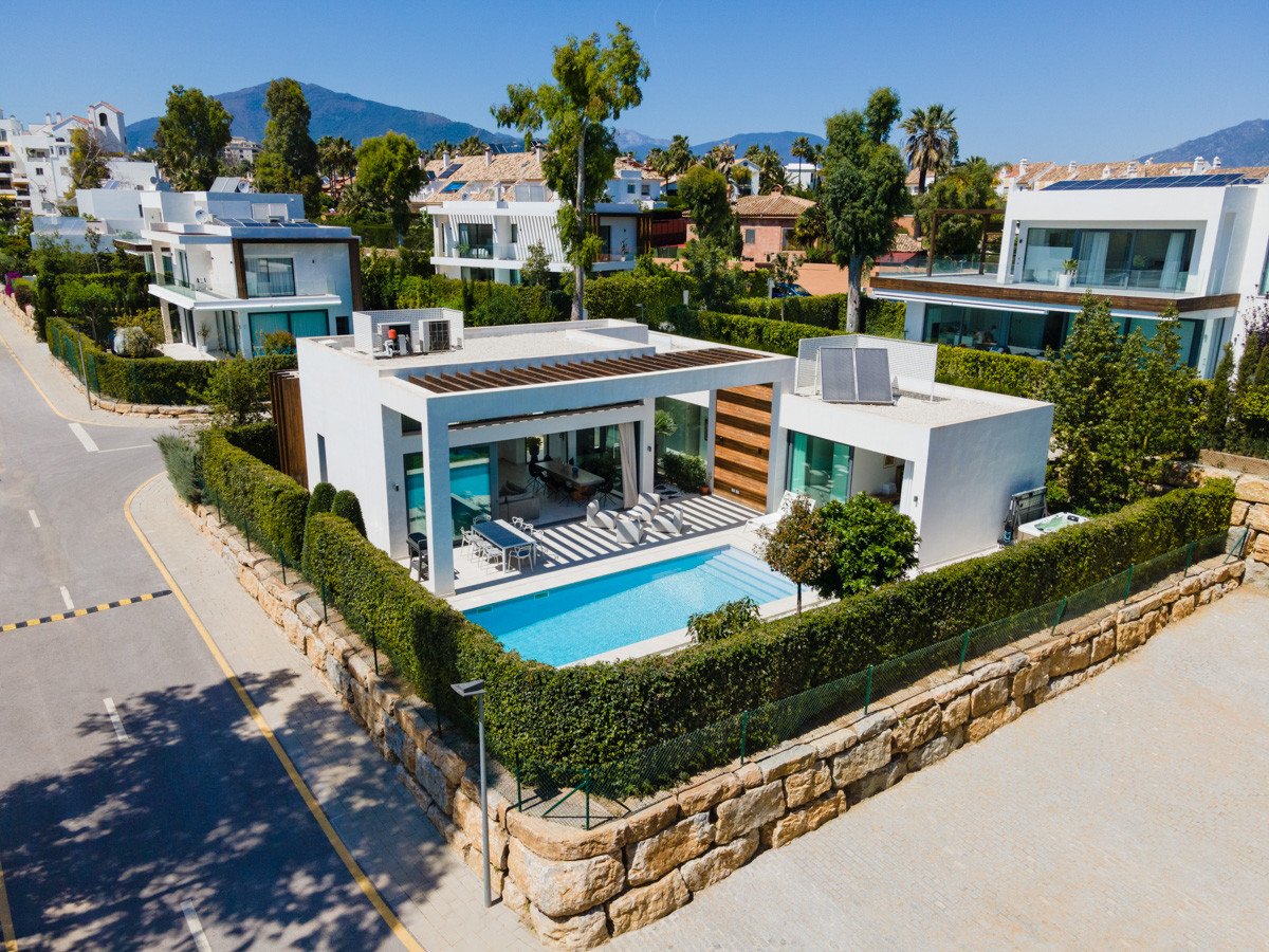 Willa w Estepona, Malaga, Hiszpania 4 sypialnie, 315 mkw. nr 53553