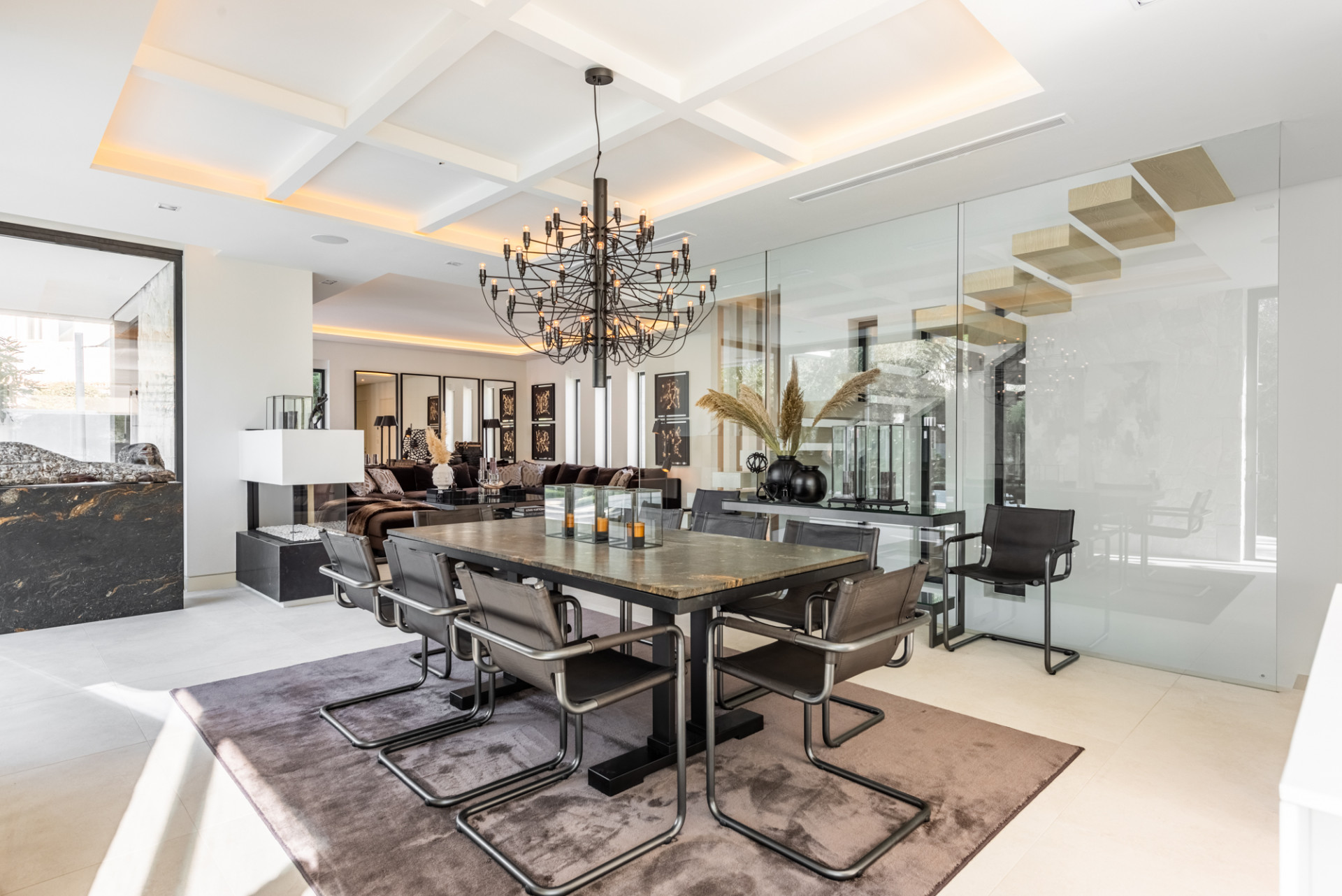 Villa i Marbella Golden Mile, Malaga, Spanien 5 sovrum, 393 kvm. Nr. 53570